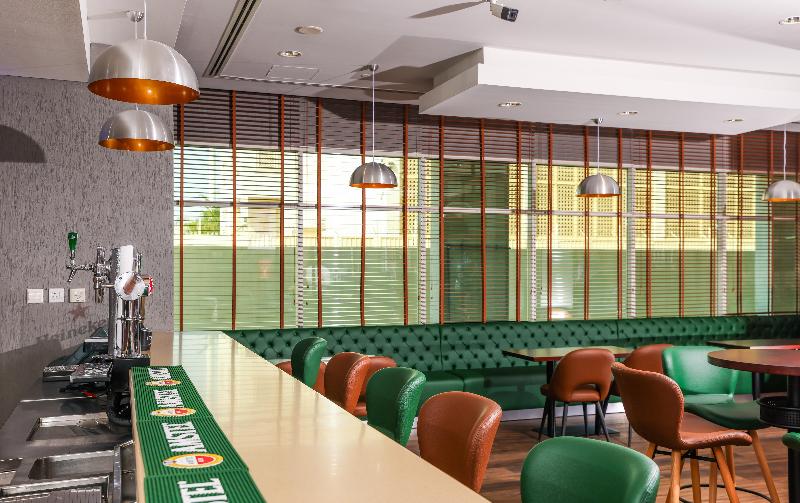 هتل Holiday Inn Express Dubai, Jumeirah, An Ihg