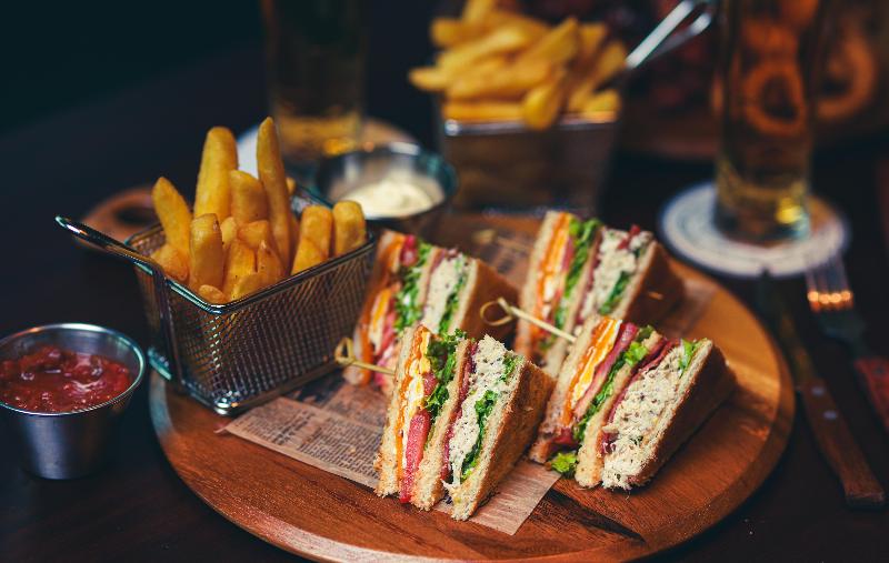 هتل Holiday Inn Express Dubai, Jumeirah, An Ihg