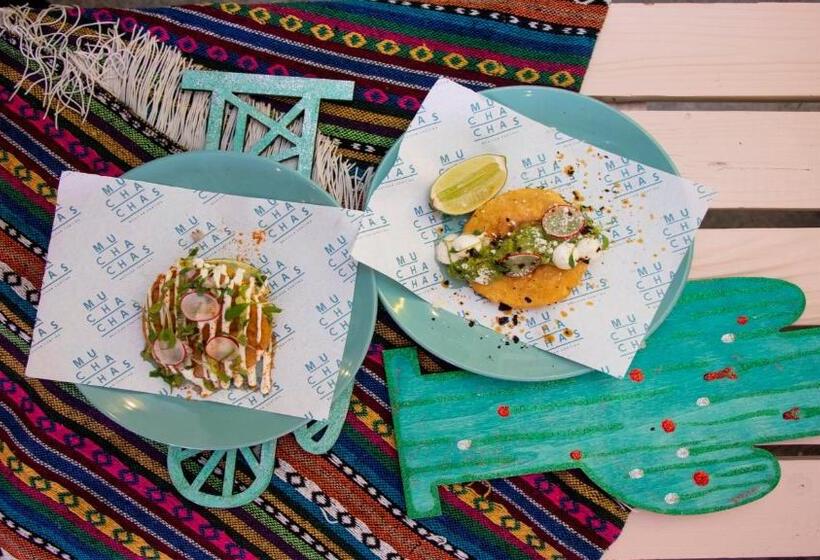 هتل Holiday Inn Express Dubai Safa Park, An Ihg