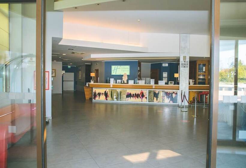 호텔 Holiday Inn Express Milan Malpensa Airport, An Ihg