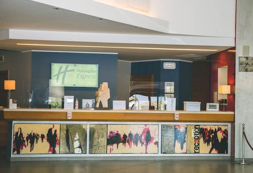 호텔 Holiday Inn Express Milan Malpensa Airport, An Ihg