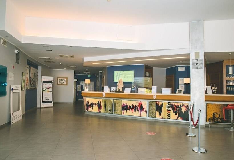 호텔 Holiday Inn Express Milan Malpensa Airport, An Ihg