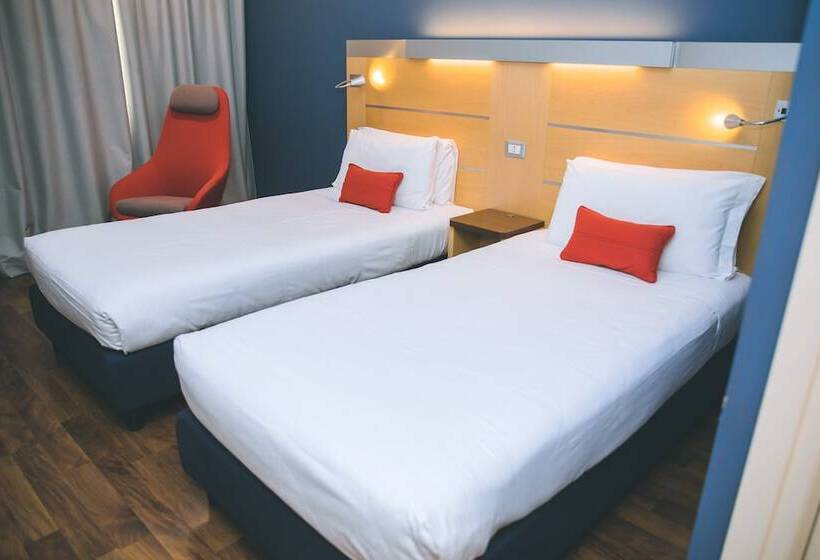 호텔 Holiday Inn Express Milan Malpensa Airport, An Ihg
