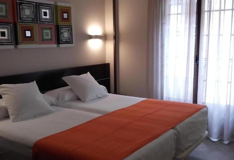 ホテル Hostal Rural Villa Vieja