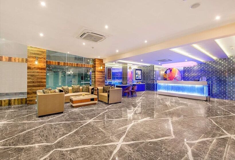 Отель Hrj Sarovar Portico Indore