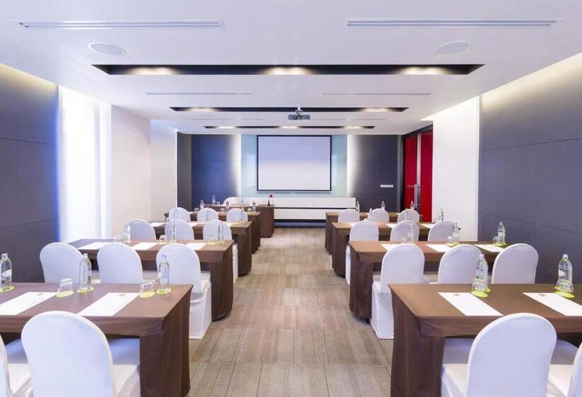 호텔 Ibis Bangkok Sukhumvit 4