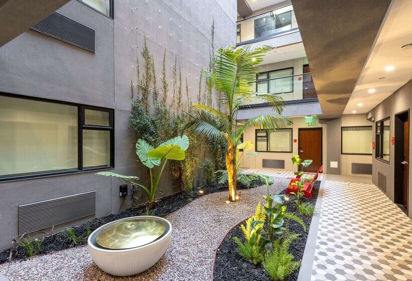 Infinity Hotel San Francisco, Tapestry Collection By Hilton