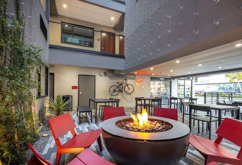 Infinity Hotel San Francisco, Tapestry Collection By Hilton