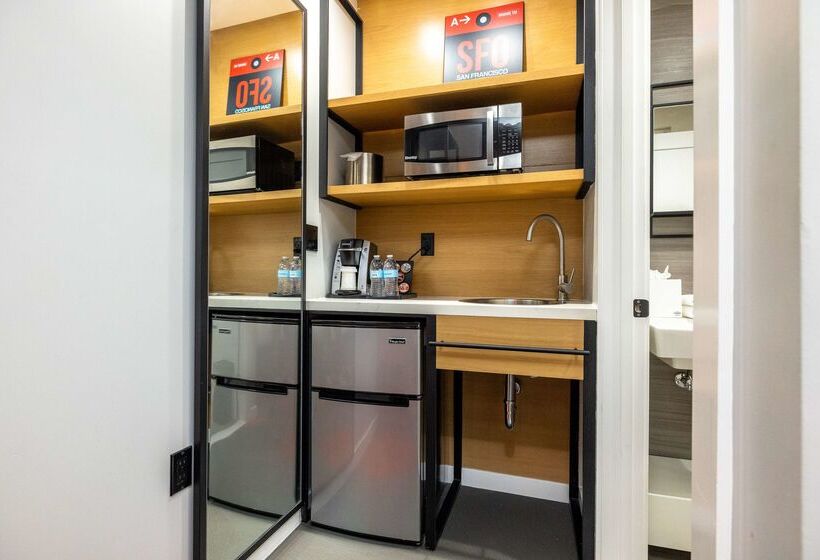 Infinity Hotel San Francisco, Tapestry Collection By Hilton