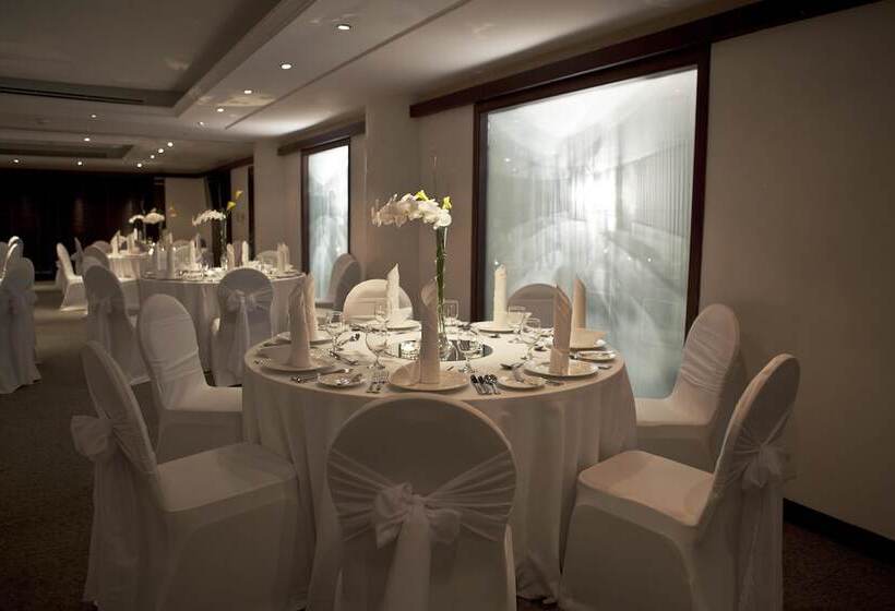 Kingsgate Hotel By Millennium