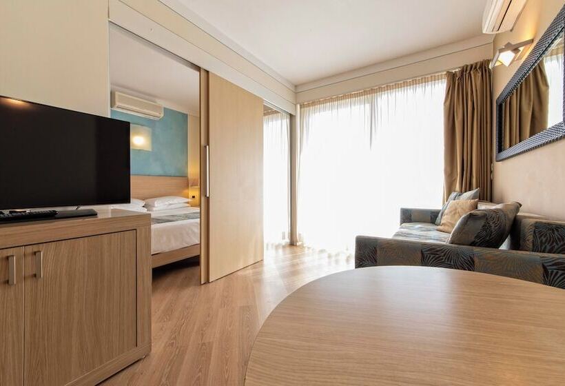 فندق Resort Lake Garda