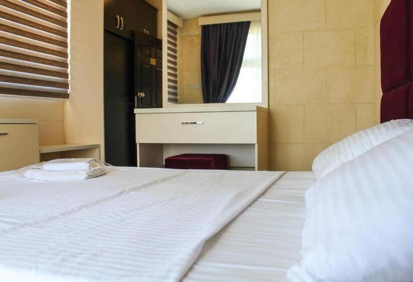 Отель Lapida Garden