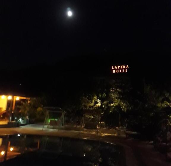 Отель Lapida Garden