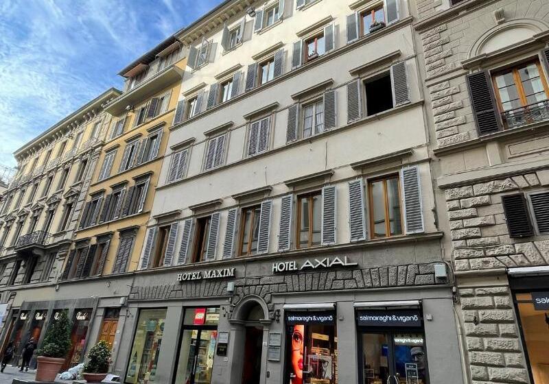 هتل Maxim Axial