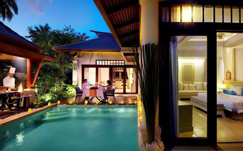 בית מלון כפרי Melati Beach Resort & Spa