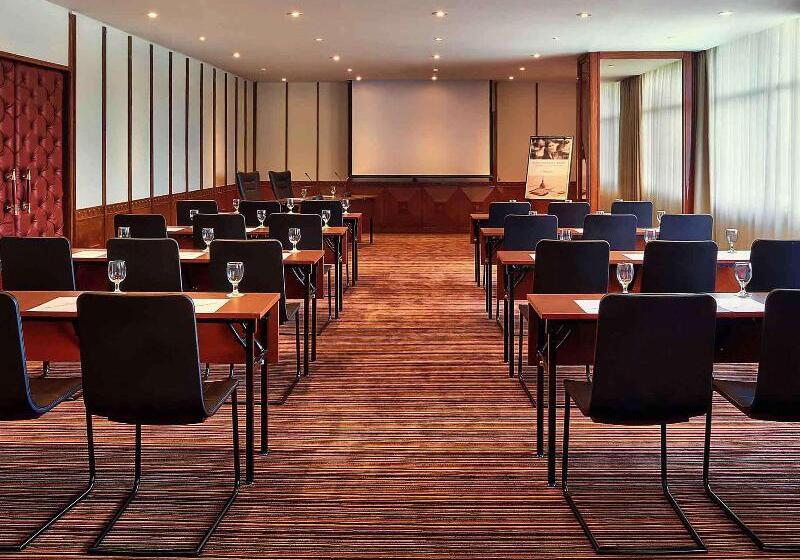 Отель Mercure Convention Center Ancol