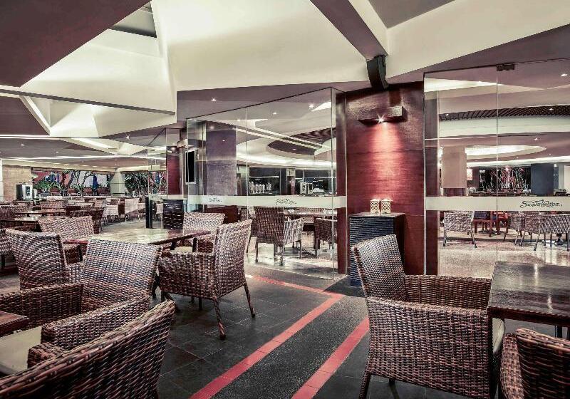 Отель Mercure Convention Center Ancol