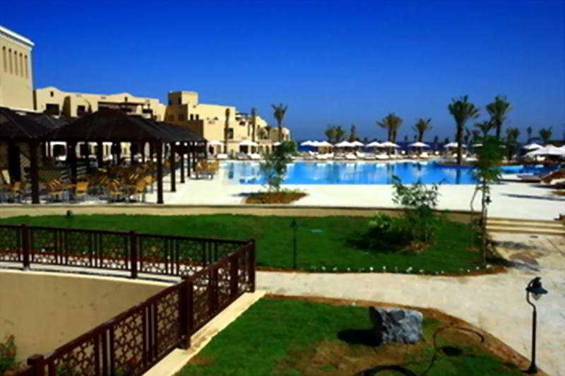 هتل Miramar Al Aqah Beach Resort