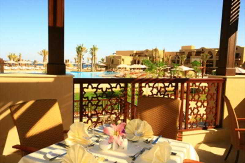 هتل Miramar Al Aqah Beach Resort