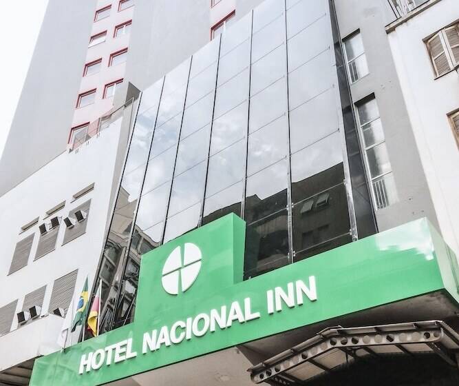 호텔 Nacional Inn Porto Alegre   Próximo Ao Araújo Vianna E Ao Complexo Hospitalar Santa Casa