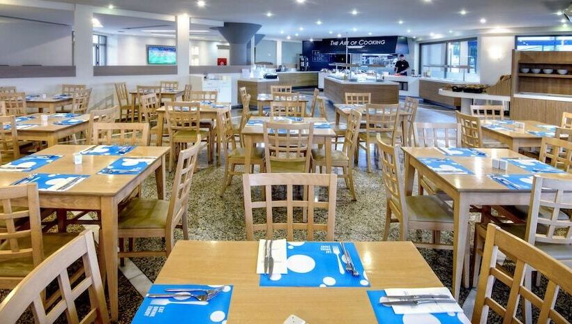 Отель Neptuno Beach