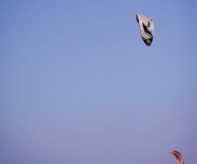 Отель Neptuno Beach