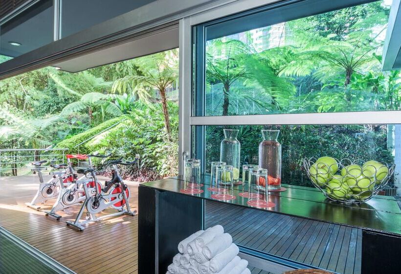 فندق NH Collection Medellin Royal