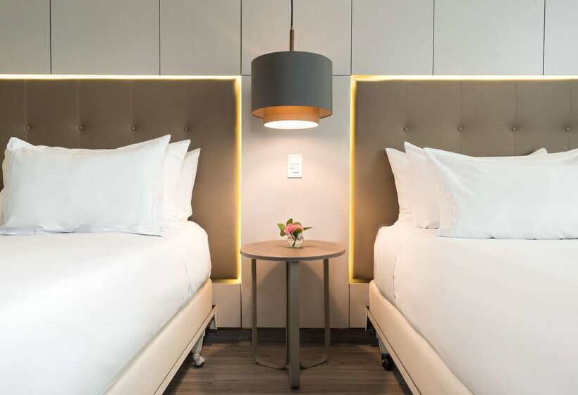 فندق NH Collection Medellin Royal