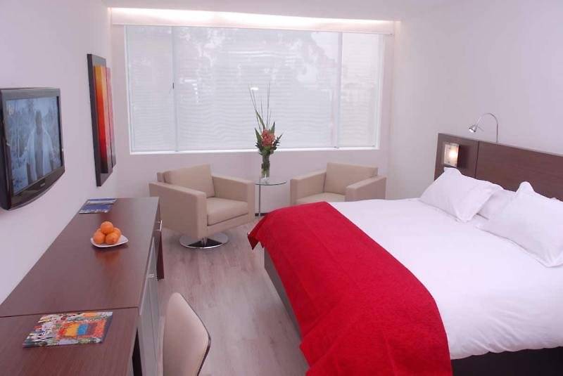 فندق NH Collection Medellin Royal