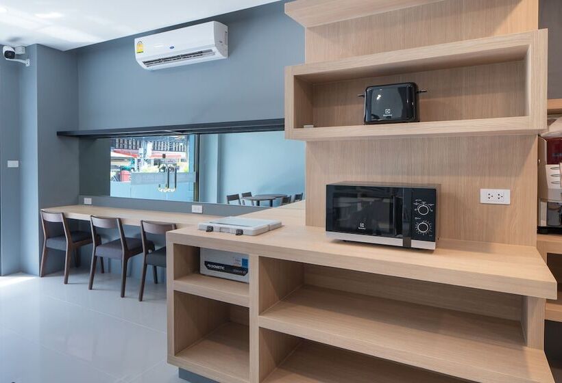 Отель Nora Lakeview