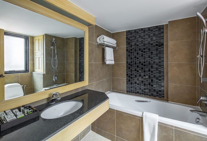 Отель Nora Lakeview