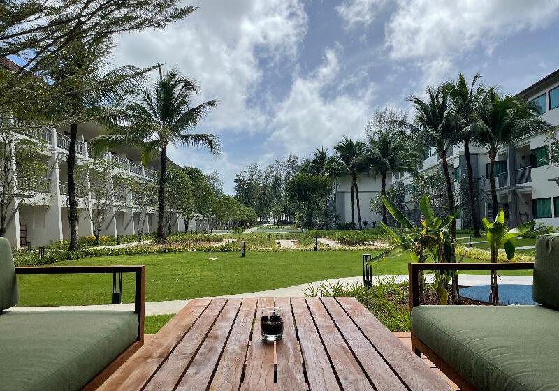 Hotel Outrigger Khao Lak Beach Resort   Sha Extra Plus