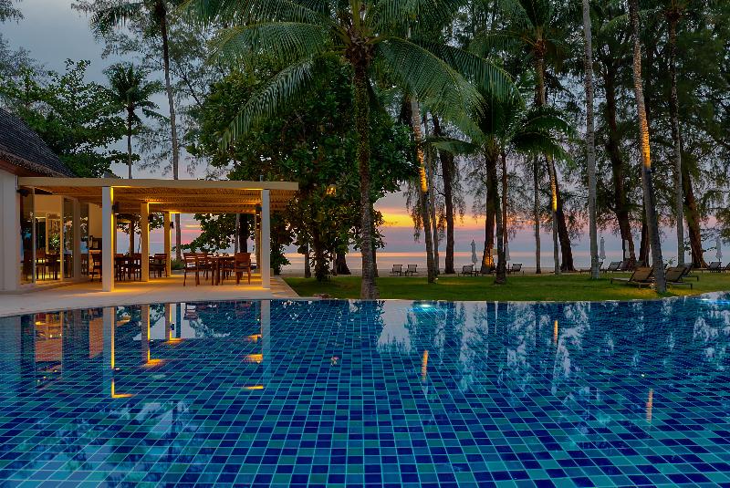 Hotel Outrigger Khao Lak Beach Resort   Sha Extra Plus