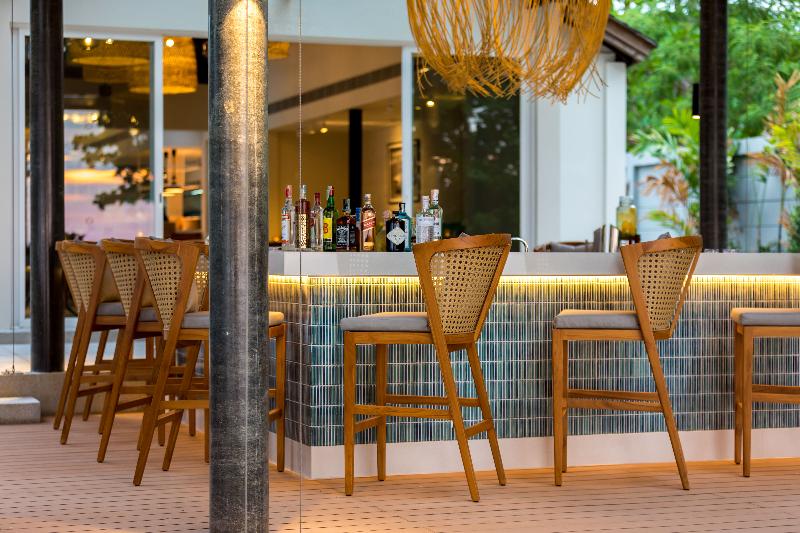هتل Outrigger Khao Lak Beach Resort   Sha Extra Plus
