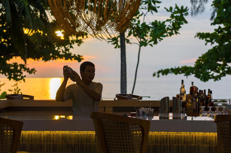 هتل Outrigger Khao Lak Beach Resort   Sha Extra Plus