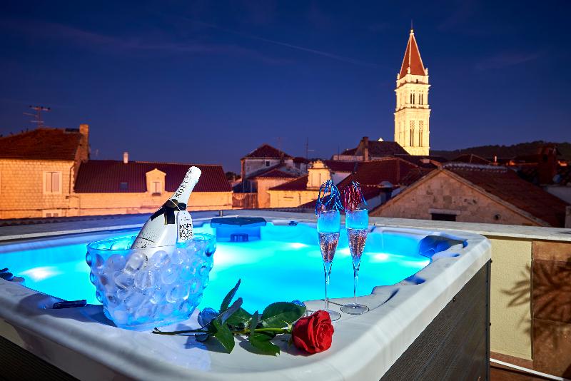 בית מלון כפרי Palace Derossi