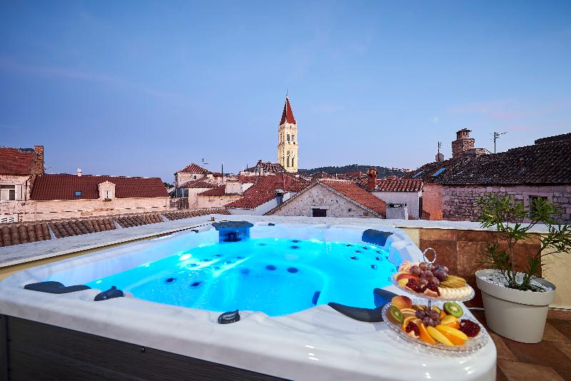 בית מלון כפרי Palace Derossi