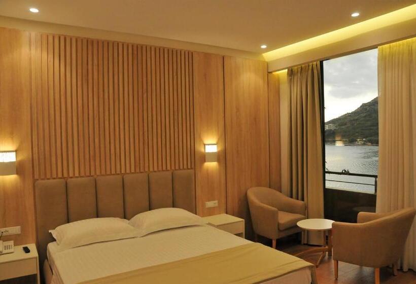 בית מלון כפרי Paradise Beach