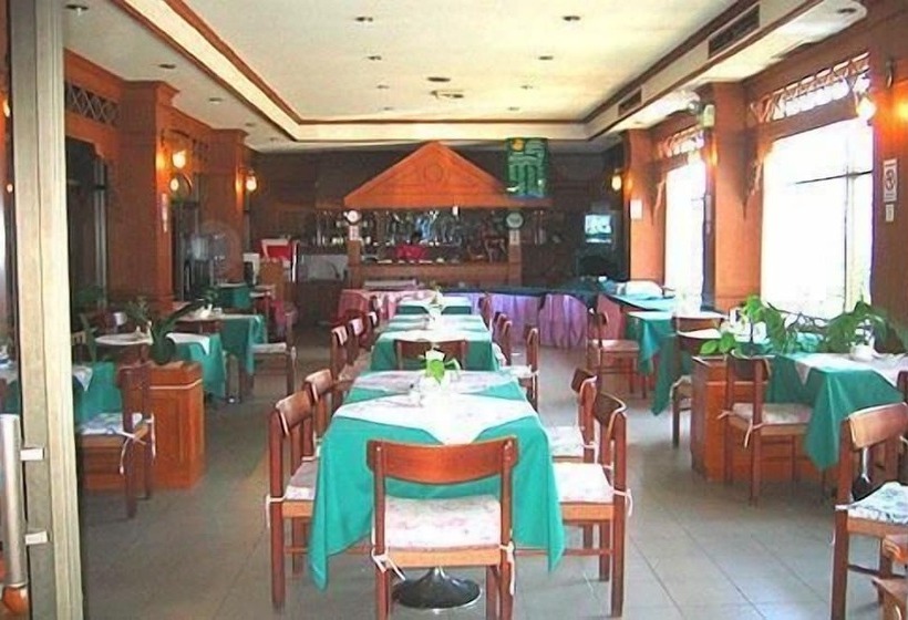 ホテル Pinnacle Wangmai Satun