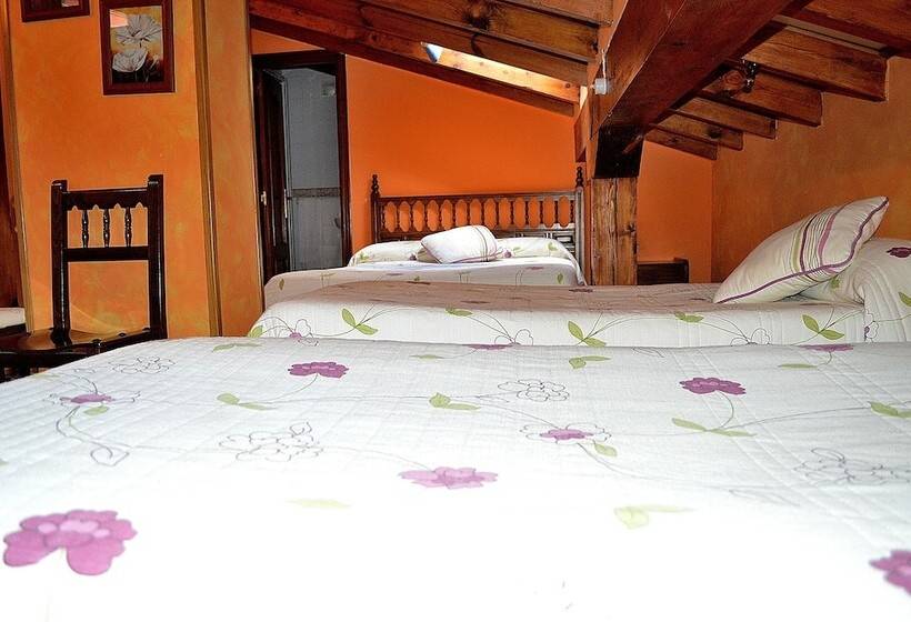 هتل Posada Peñas Arriba