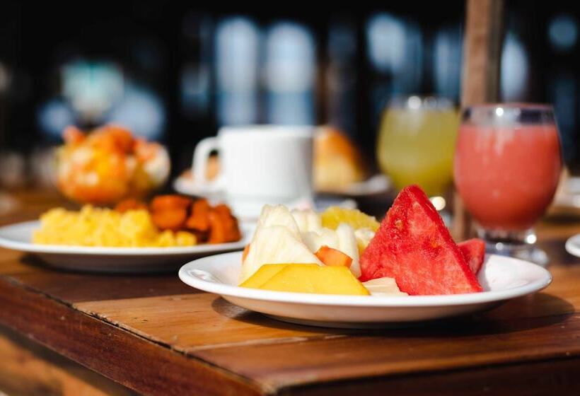 فندق Pousada Capitao Thomaz