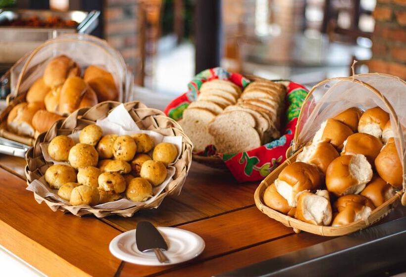 فندق Pousada Capitao Thomaz