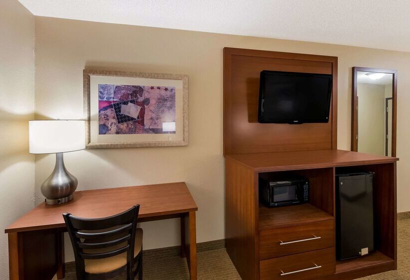 בית מלון כפרי Quality Inn