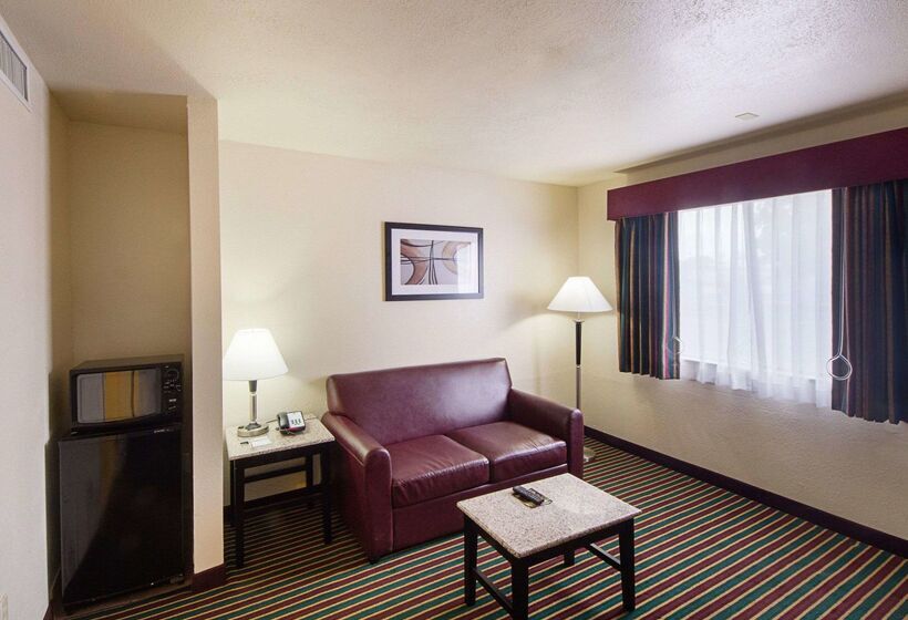 فندق Baymont By Wyndham Del Rio