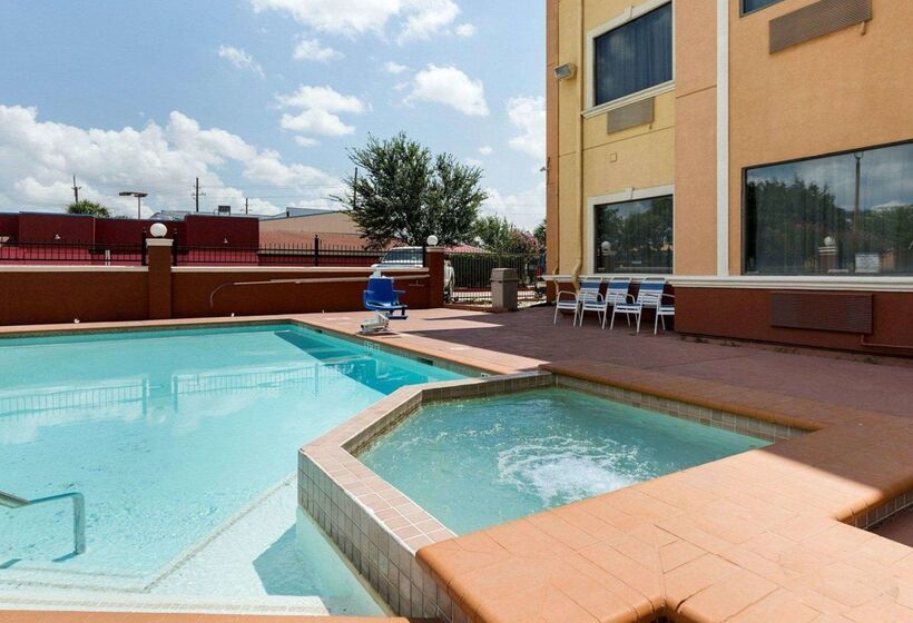 호텔 Quality Suites Houston Nw Cyfair