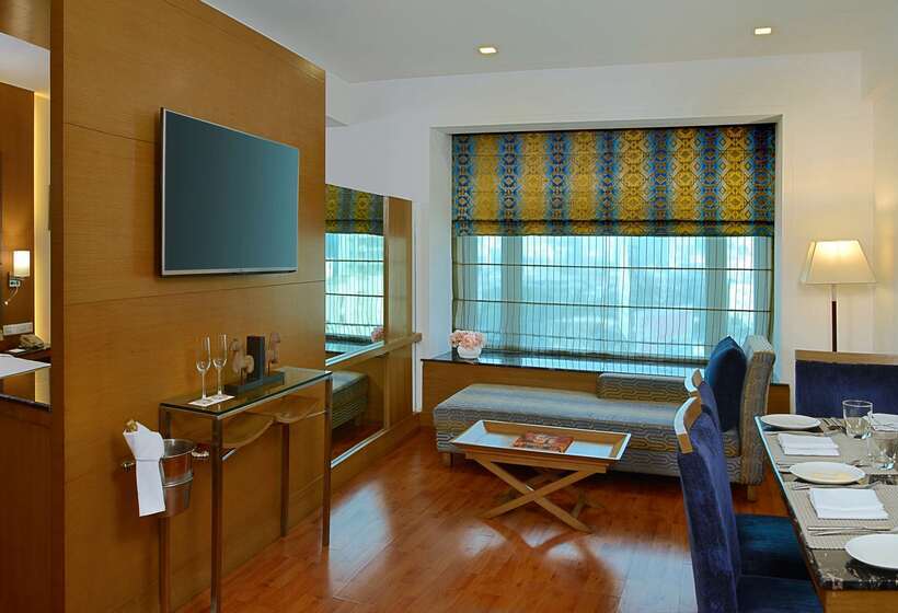 ホテル Radisson Mumbai Goregaon