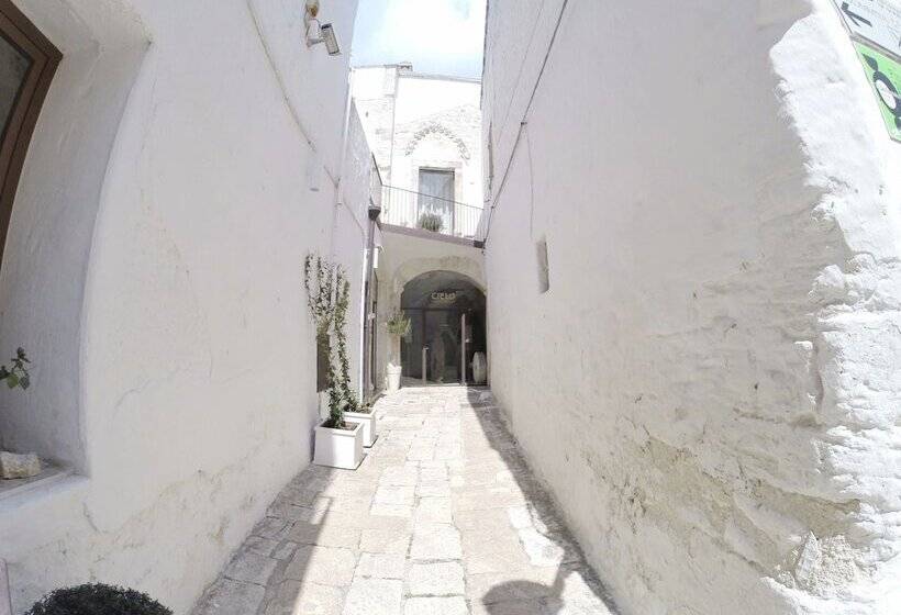 בית מלון כפרי La Sommità Relais & Chateaux