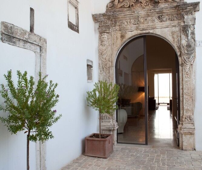 בית מלון כפרי La Sommità Relais & Chateaux