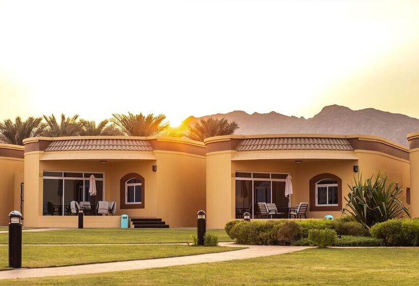 Royal Beach Hotel & Resort