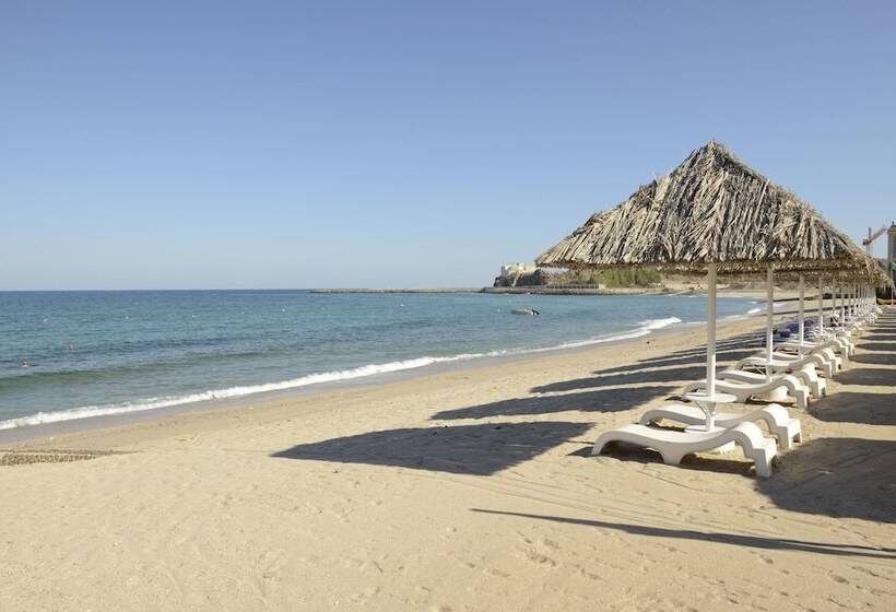 Royal Beach Hotel & Resort